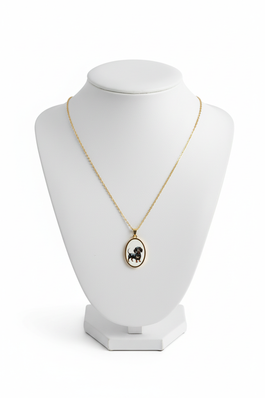 Collana con ciondolo bassotto